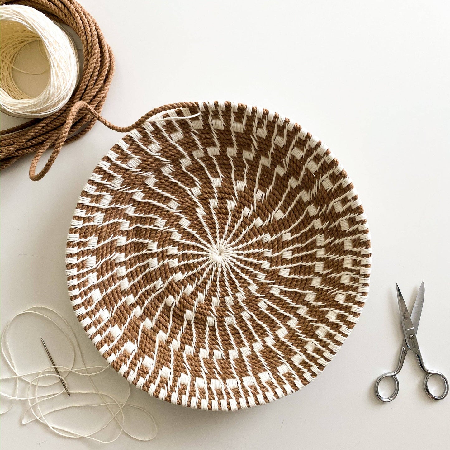 Sunburst Basket Kit: Terra Cotta