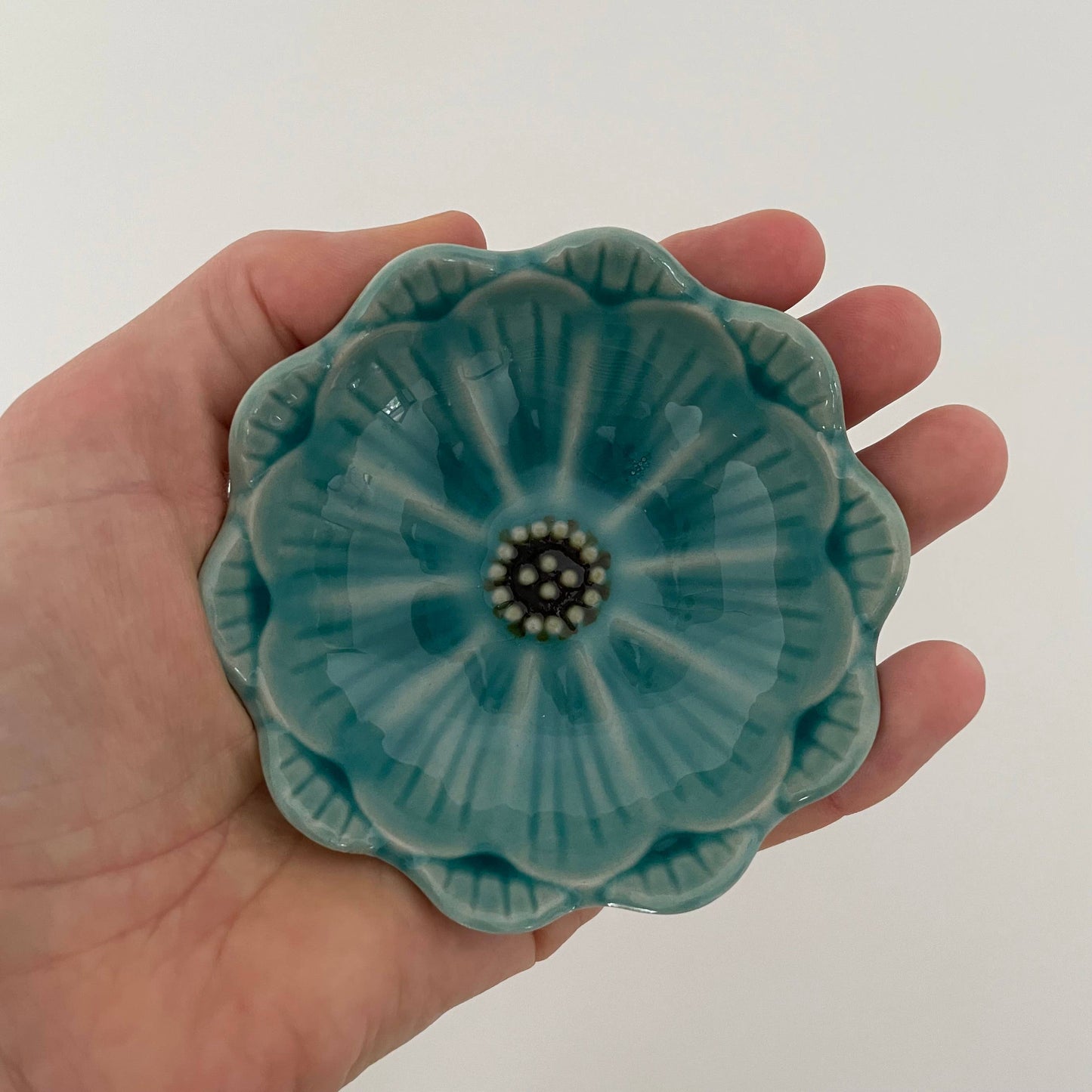 3.5" Handmade small ceramic Japanese daisy flower bowl: Blue