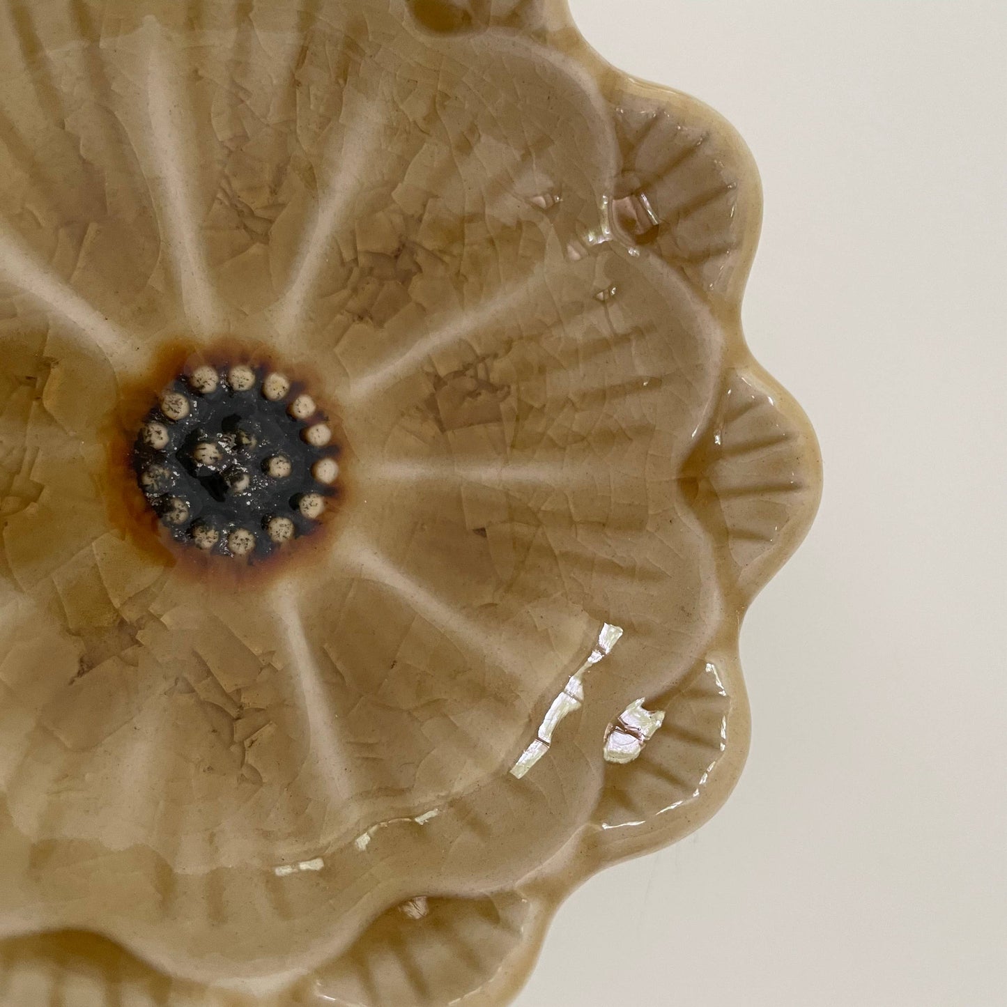 3.5" Handmade small ceramic Japanese daisy flower bowl: Pink