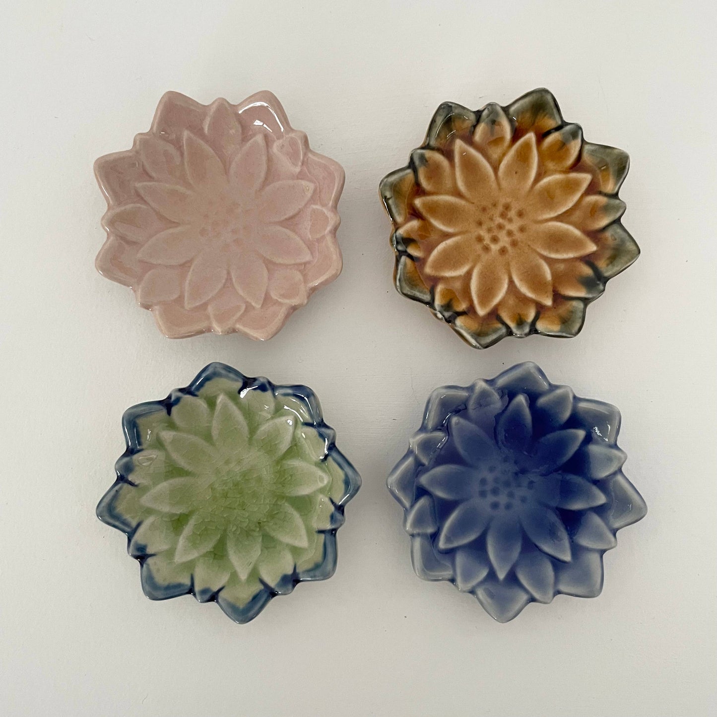 2.5" Handmade small ceramic Japanese dahlia flower dish: Green