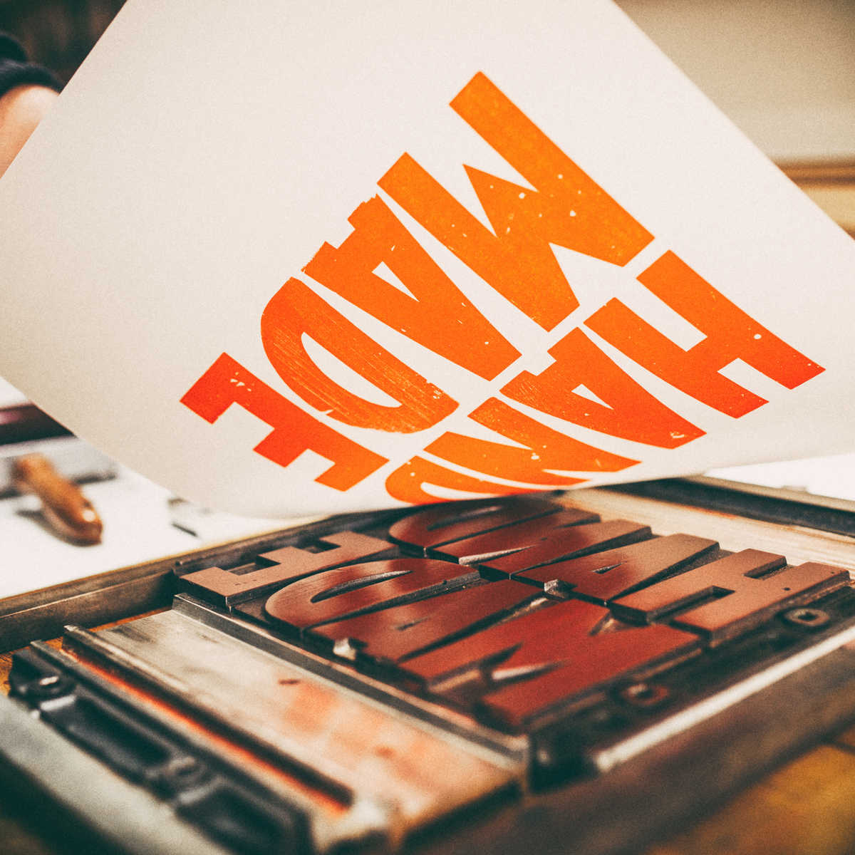 Are you an artist? Contact Us – Handmade Studio