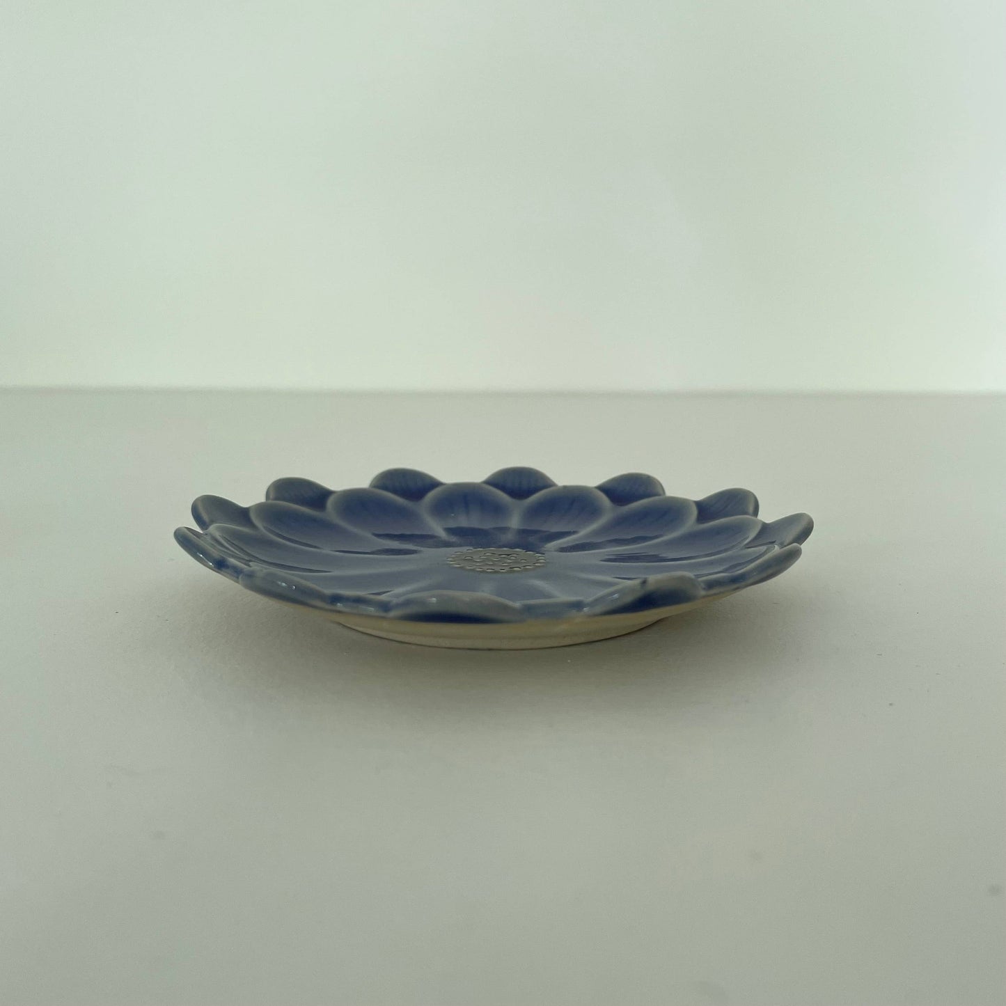 4.5" Handmade small ceramic Japanese daisy flower plate: Mustard