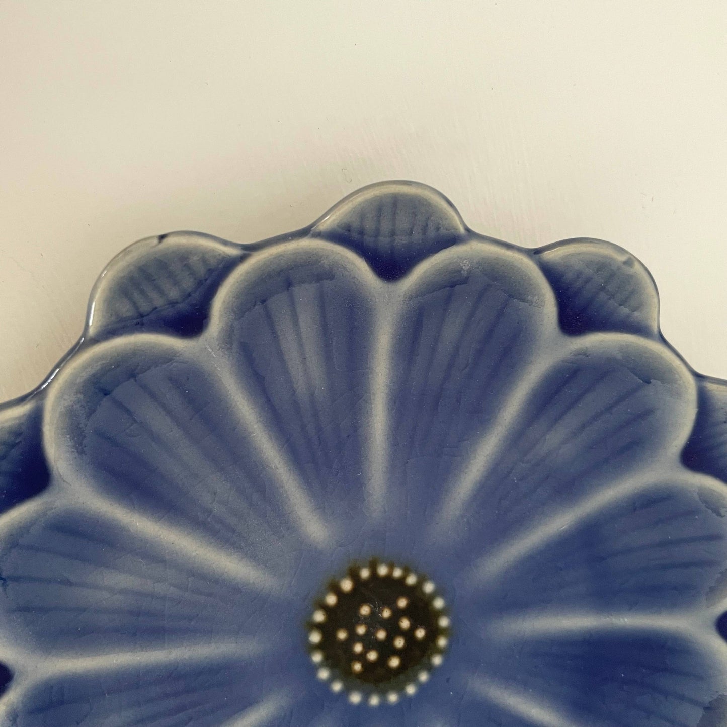 4.5" Handmade small ceramic Japanese daisy flower plate: Mustard