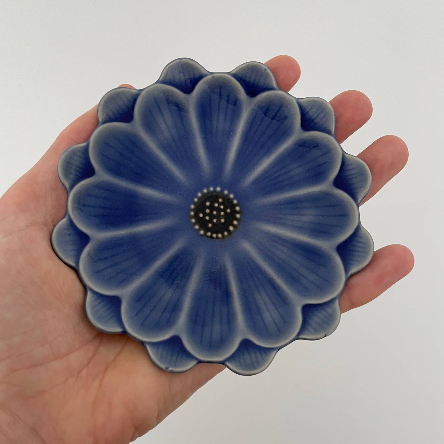 4.5" Handmade small ceramic Japanese daisy flower plate: Mustard