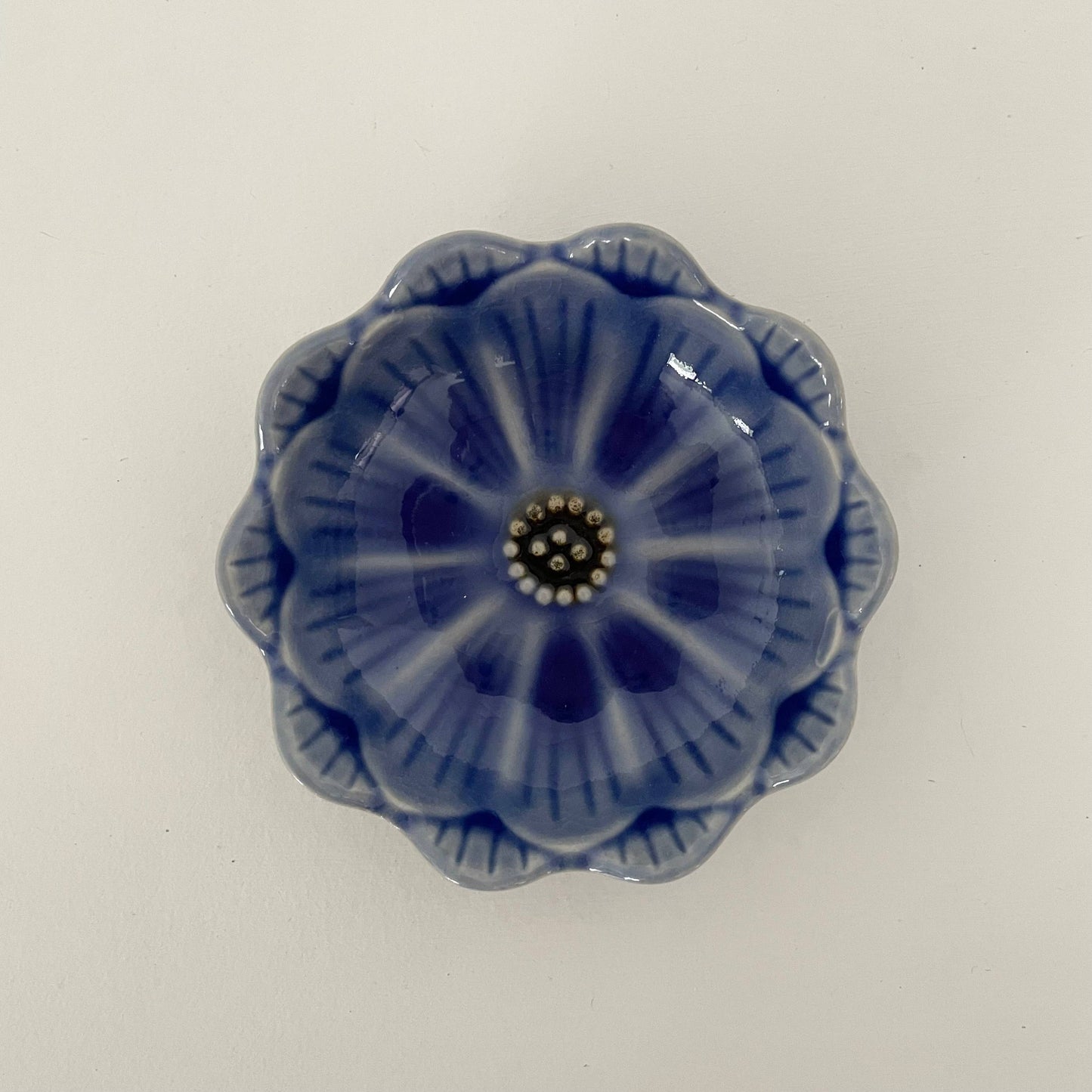 3.5" Handmade small ceramic Japanese daisy flower bowl: Blue
