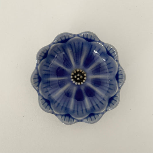 3.5" Handmade small ceramic Japanese daisy flower bowl: Blue
