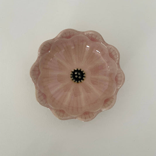 3.5" Handmade small ceramic Japanese daisy flower bowl: Pink