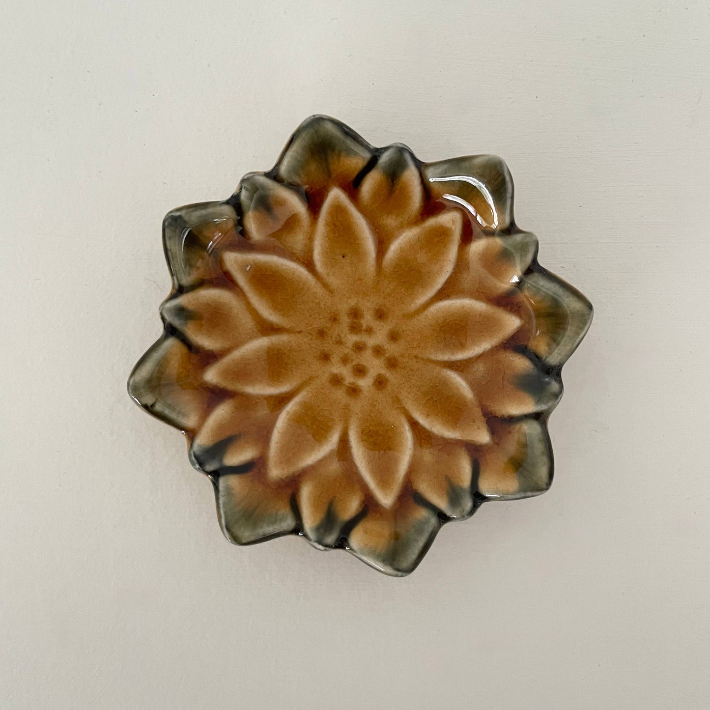 2.5" Handmade small ceramic Japanese dahlia flower dish: Green