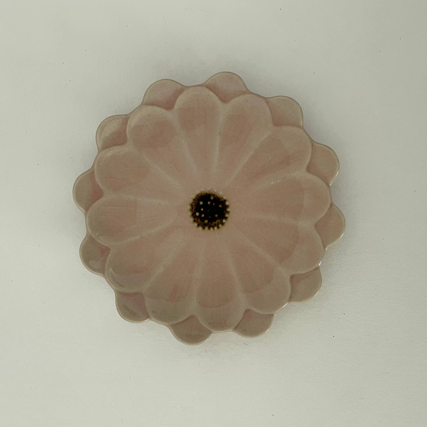 4.5" Handmade small ceramic Japanese daisy flower plate: Mustard
