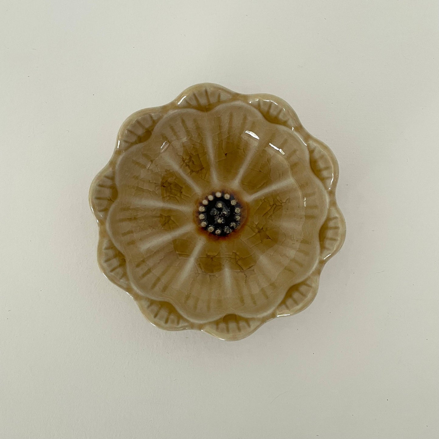 3.5" Handmade small ceramic Japanese daisy flower bowl: Blue