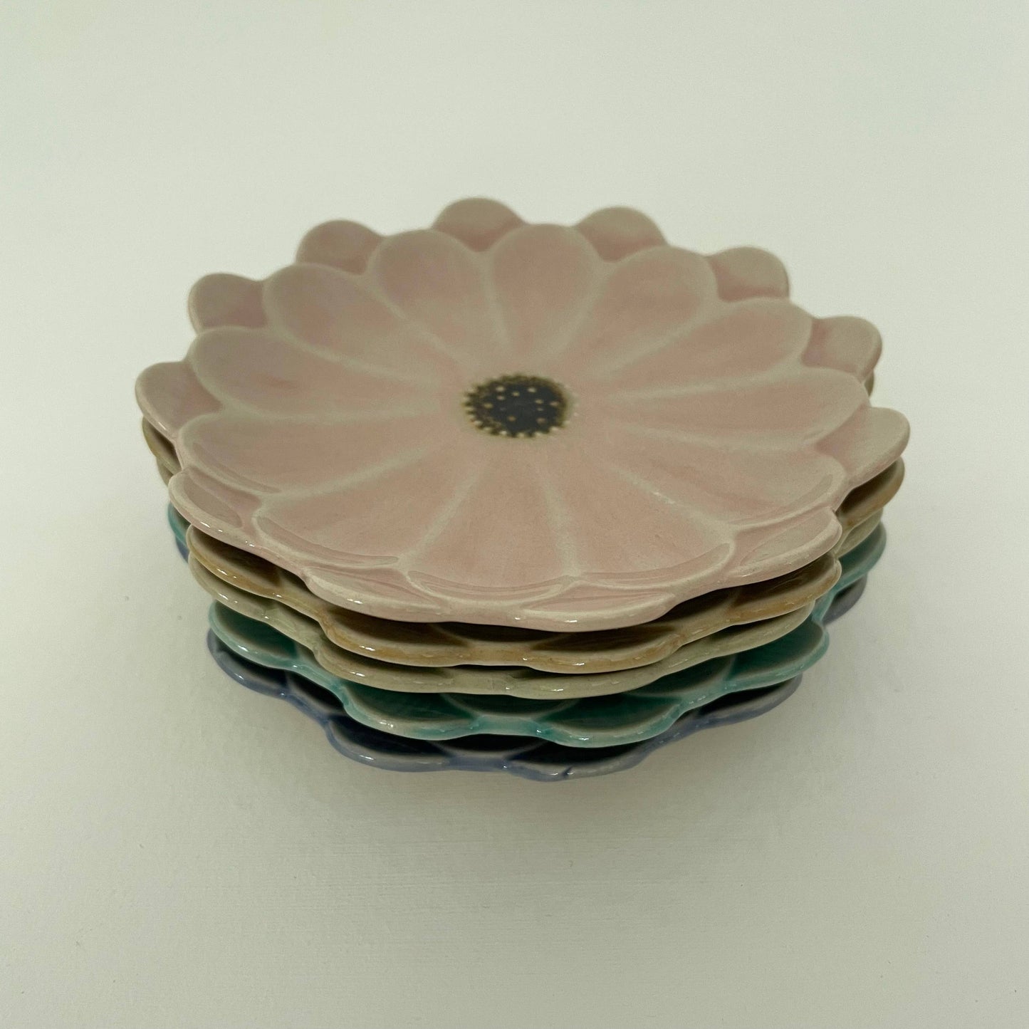 4.5" Handmade small ceramic Japanese daisy flower plate: Mustard