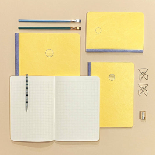 Yellow Cahier Notebook: Dot / A5