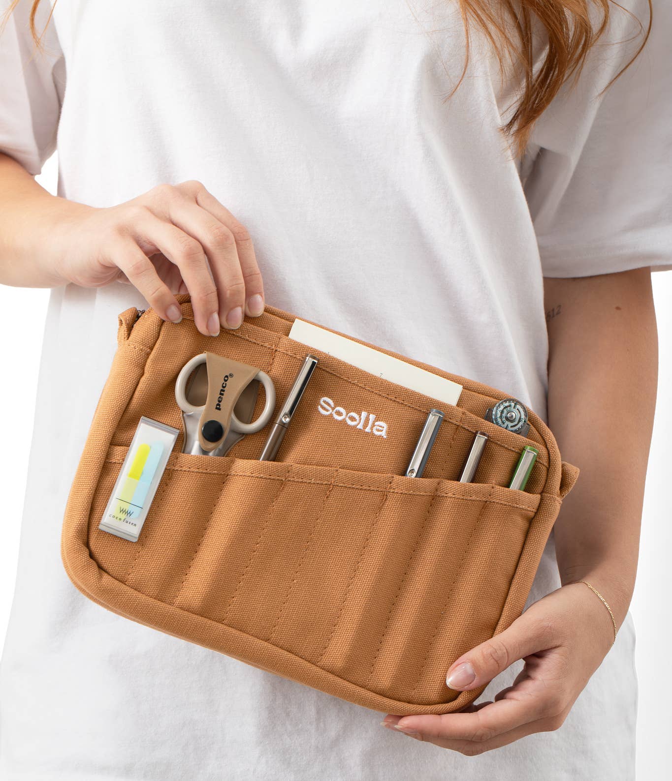 Soolla® Studio Pouch, Sangria: Sangria