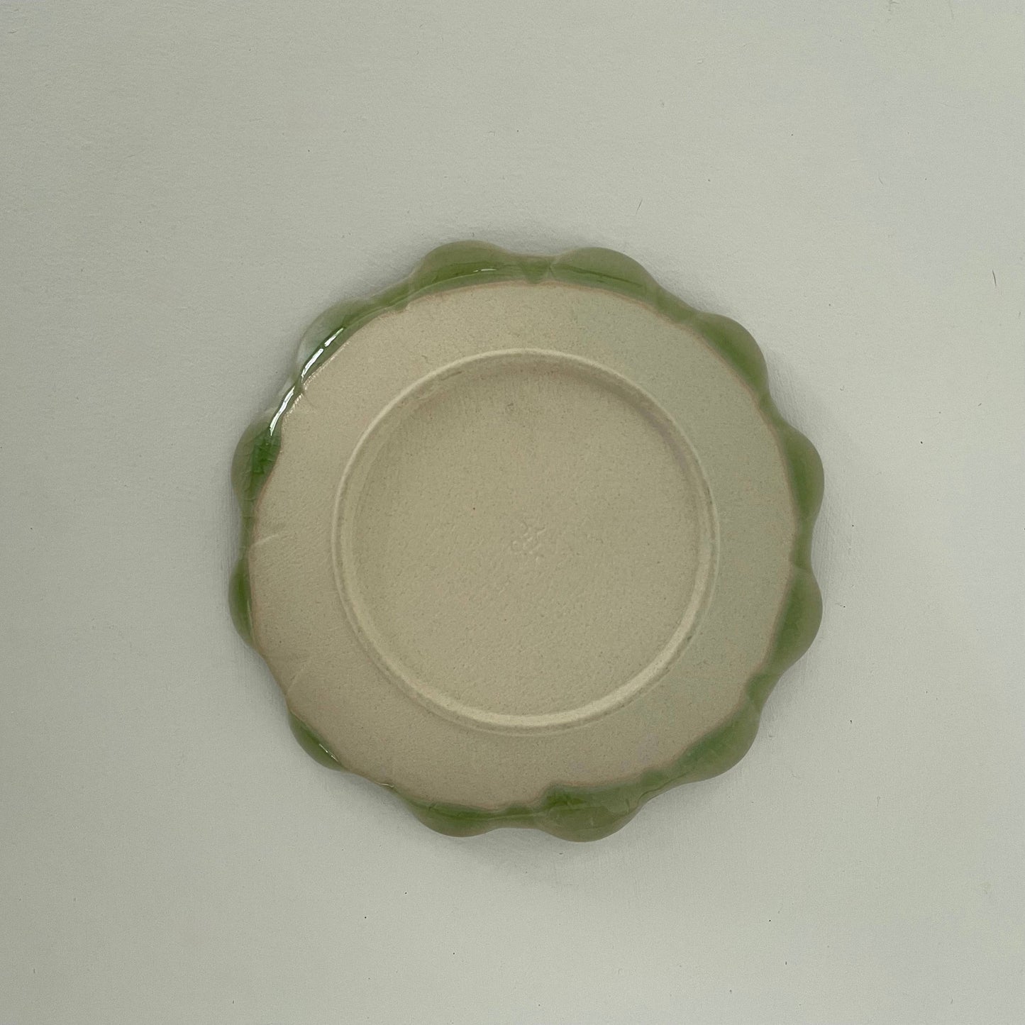 4.5" Handmade small ceramic Japanese daisy flower plate: Mustard